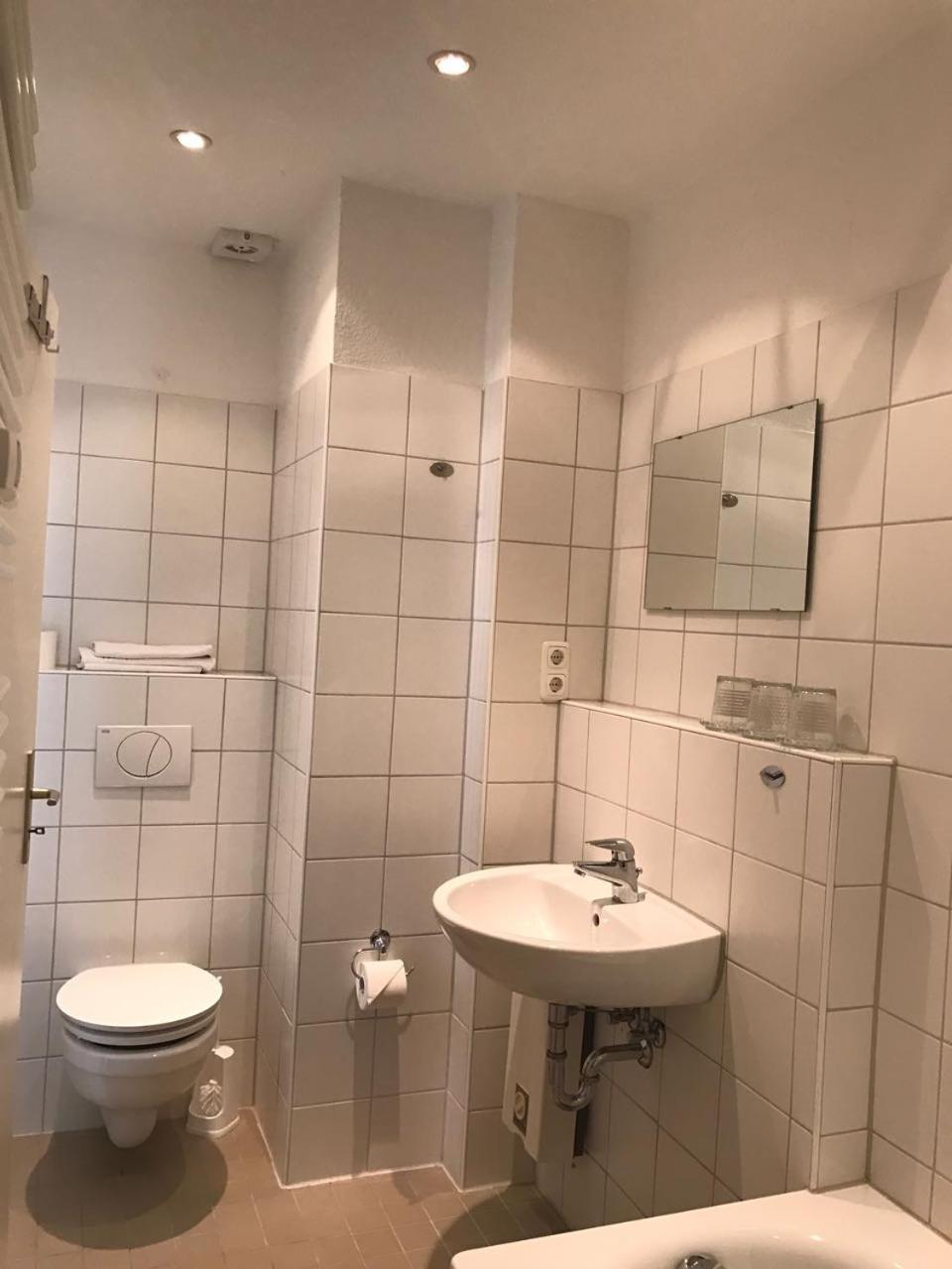 Goldener Anker Hotel Genthin Eksteriør billede