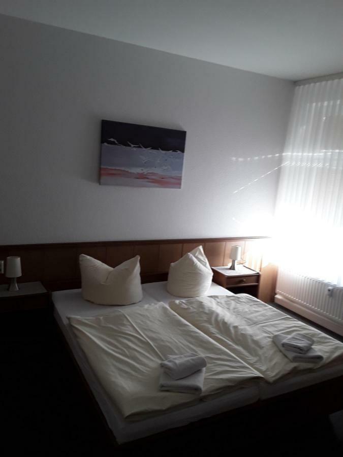Goldener Anker Hotel Genthin Eksteriør billede